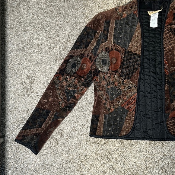 VTG Sun’n Sand Black & Brown Velvet Blazer with Ornate Pattern Size Medium - Picture 3 of 8